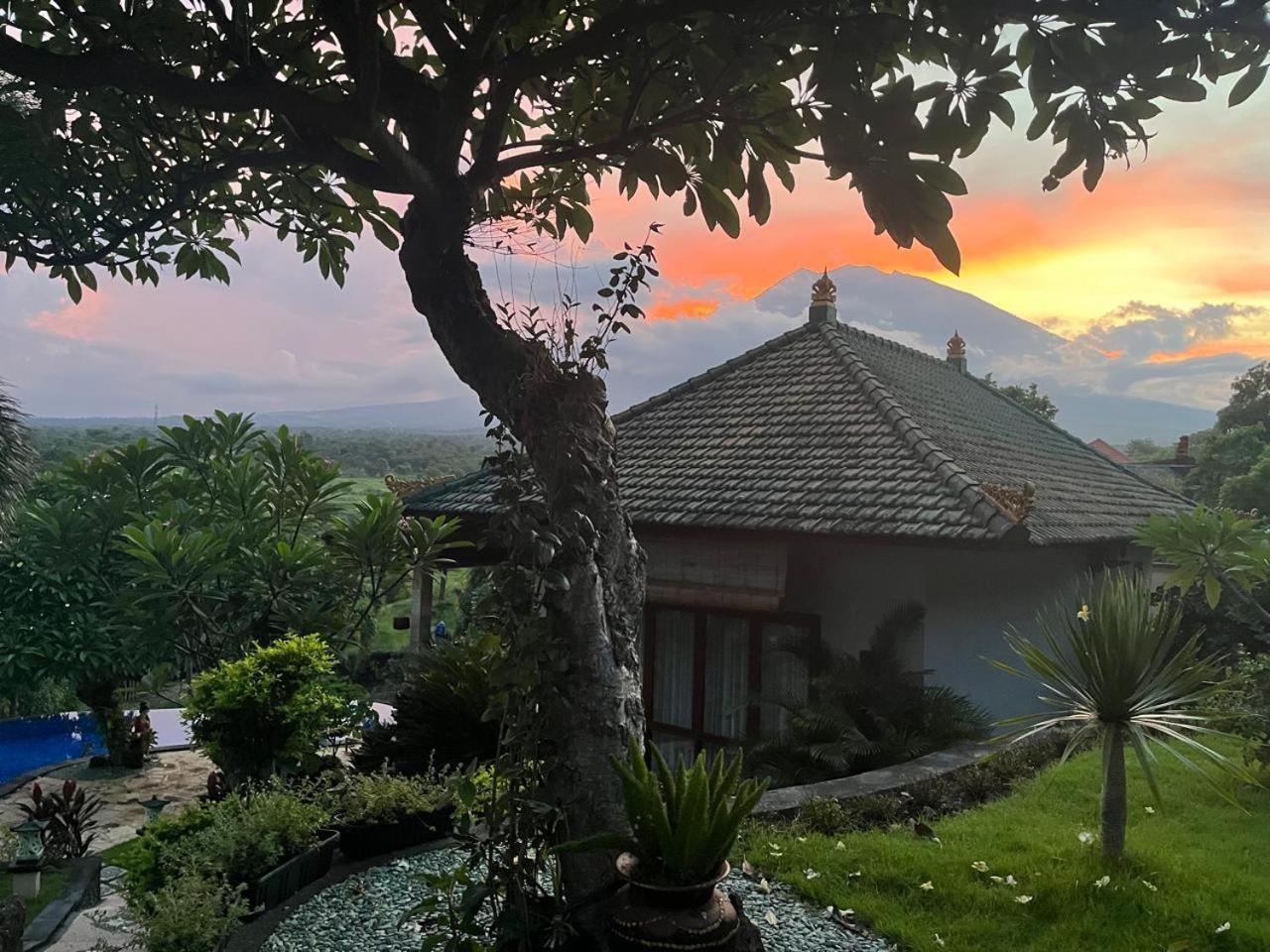 Villa Omah Semar Tulamben  Bagian luar foto